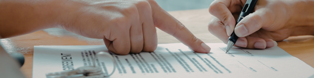 signing a rental lease contract